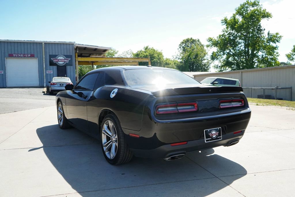 Used 2022 Dodge Challenger R/T image 4
