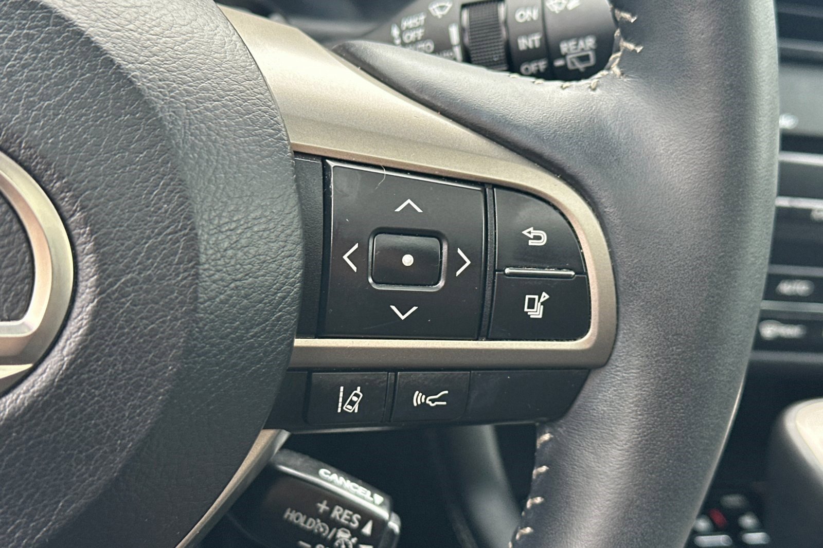 Used 2016 Lexus RX 450h AWD w/ Cold Weather Package image 32