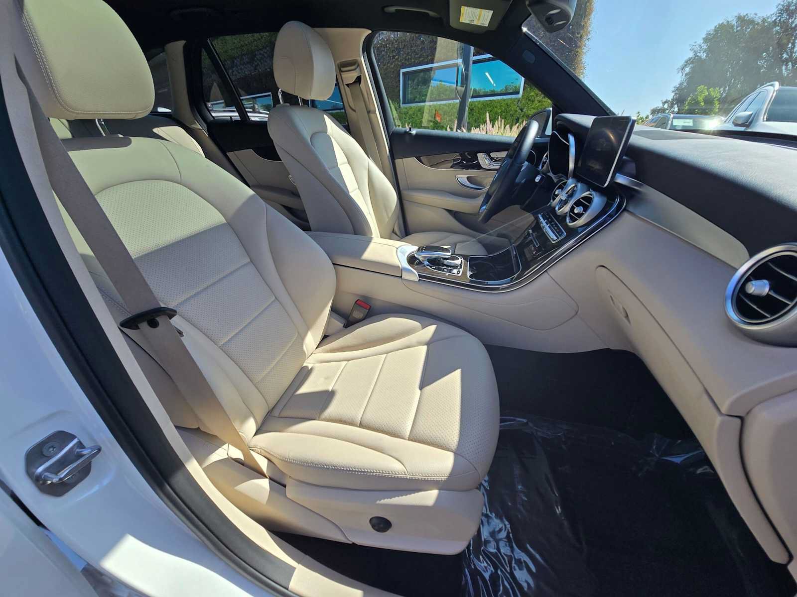 Used 2018 Mercedes-Benz GLC 300 image 10