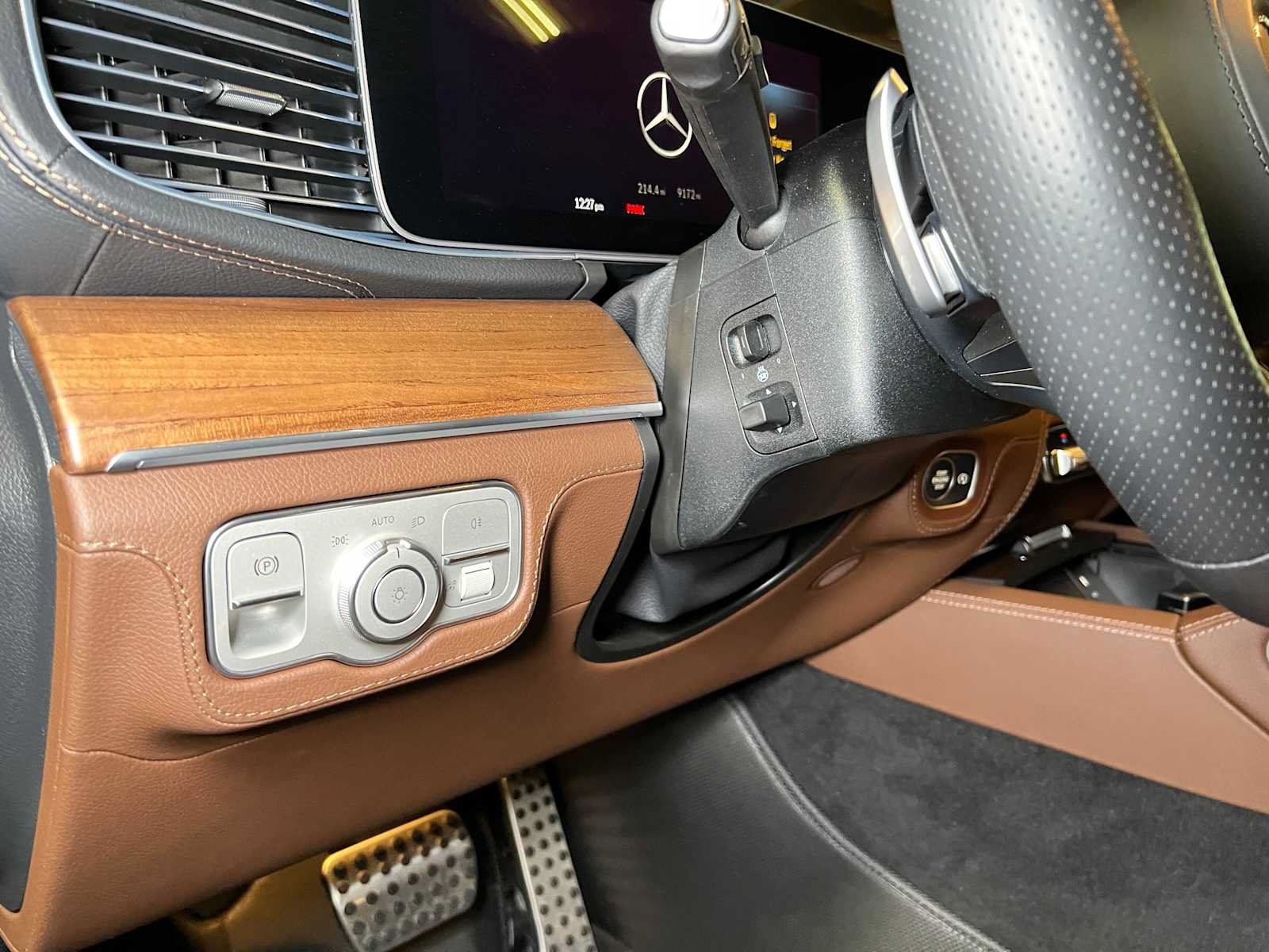 Certified 2024 Mercedes-Benz GLS 450 4MATIC image 27