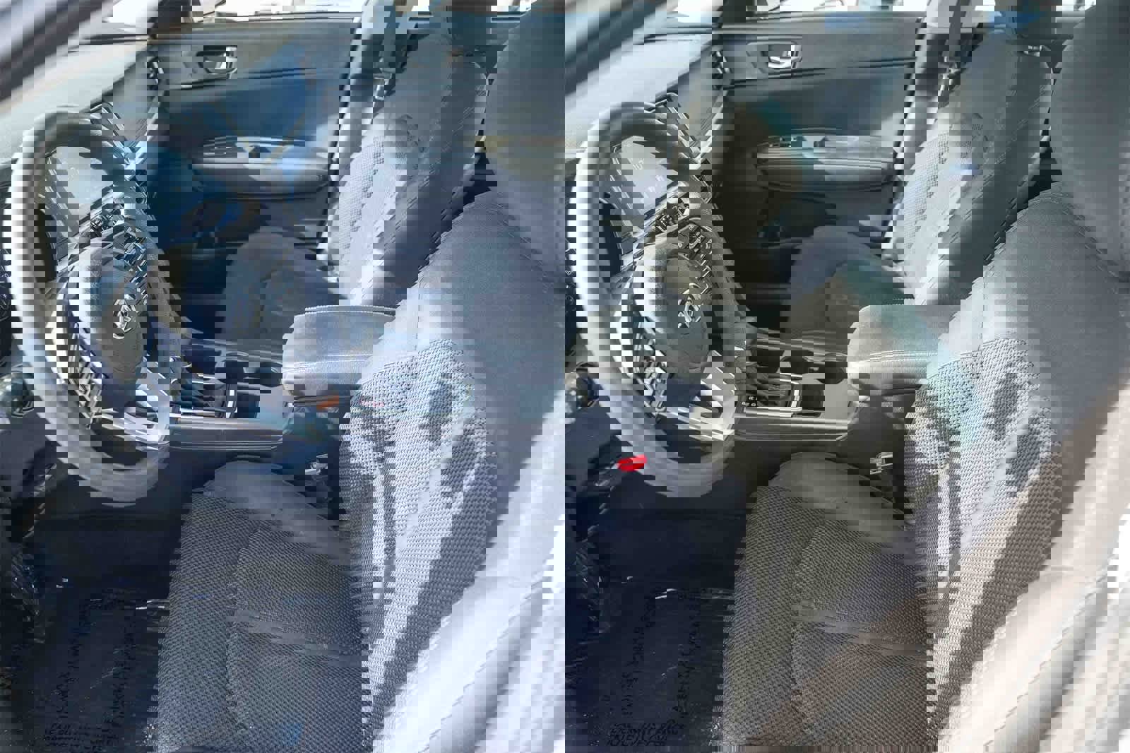 Used 2020 Kia Optima LX image 17