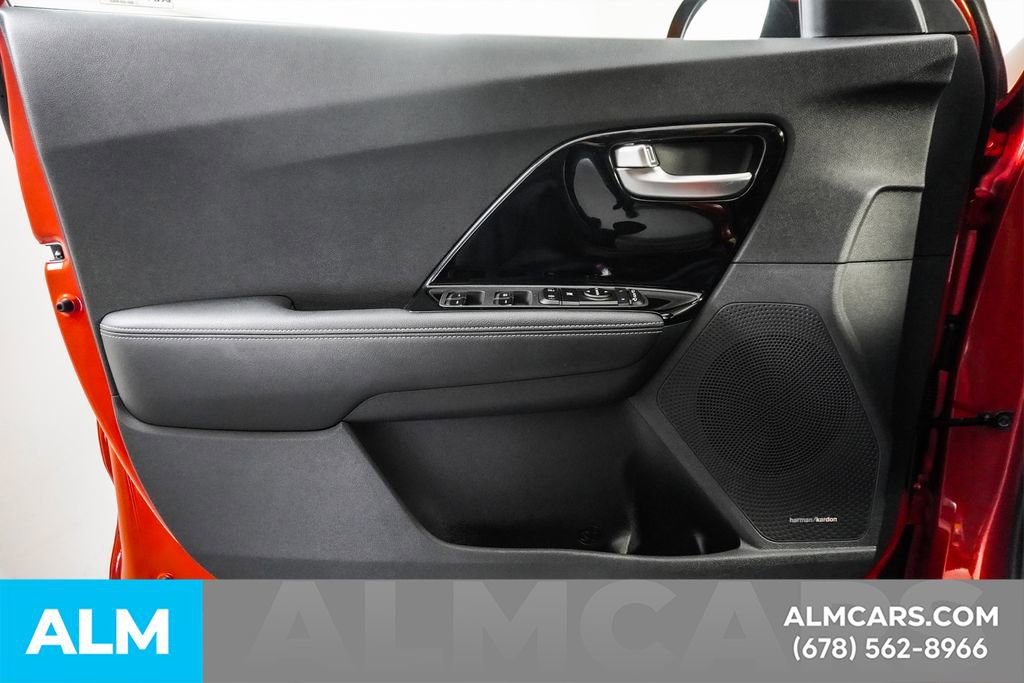 Used 2022 Kia Niro Touring Special Edition image 47