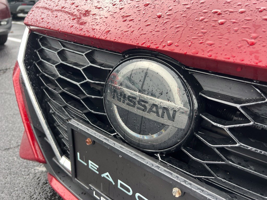 Used 2022 Nissan Sentra SR w/ Lighting Package FWD image 28