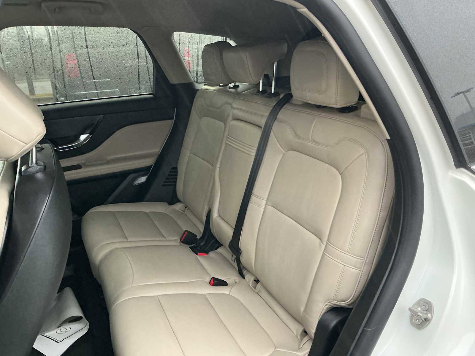 Used 2025 Lincoln Corsair AWD image 22