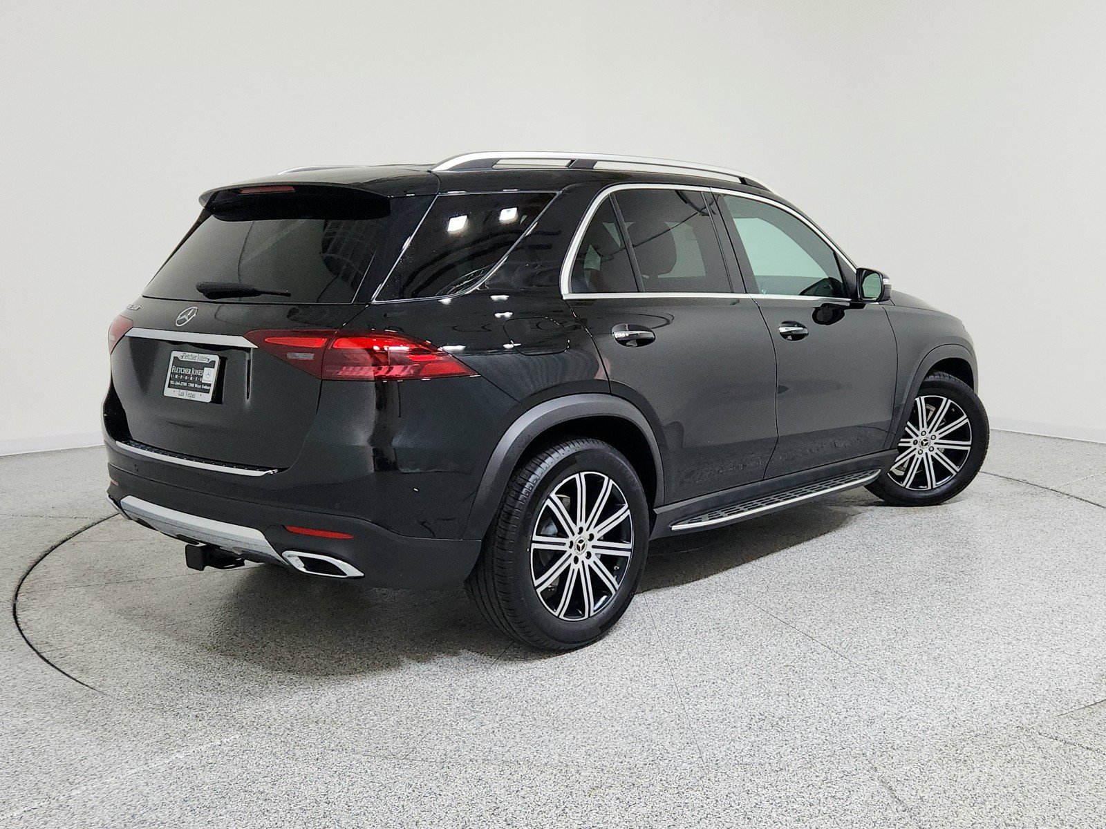 Certified 2025 Mercedes-Benz GLE 350 4MATIC image 3