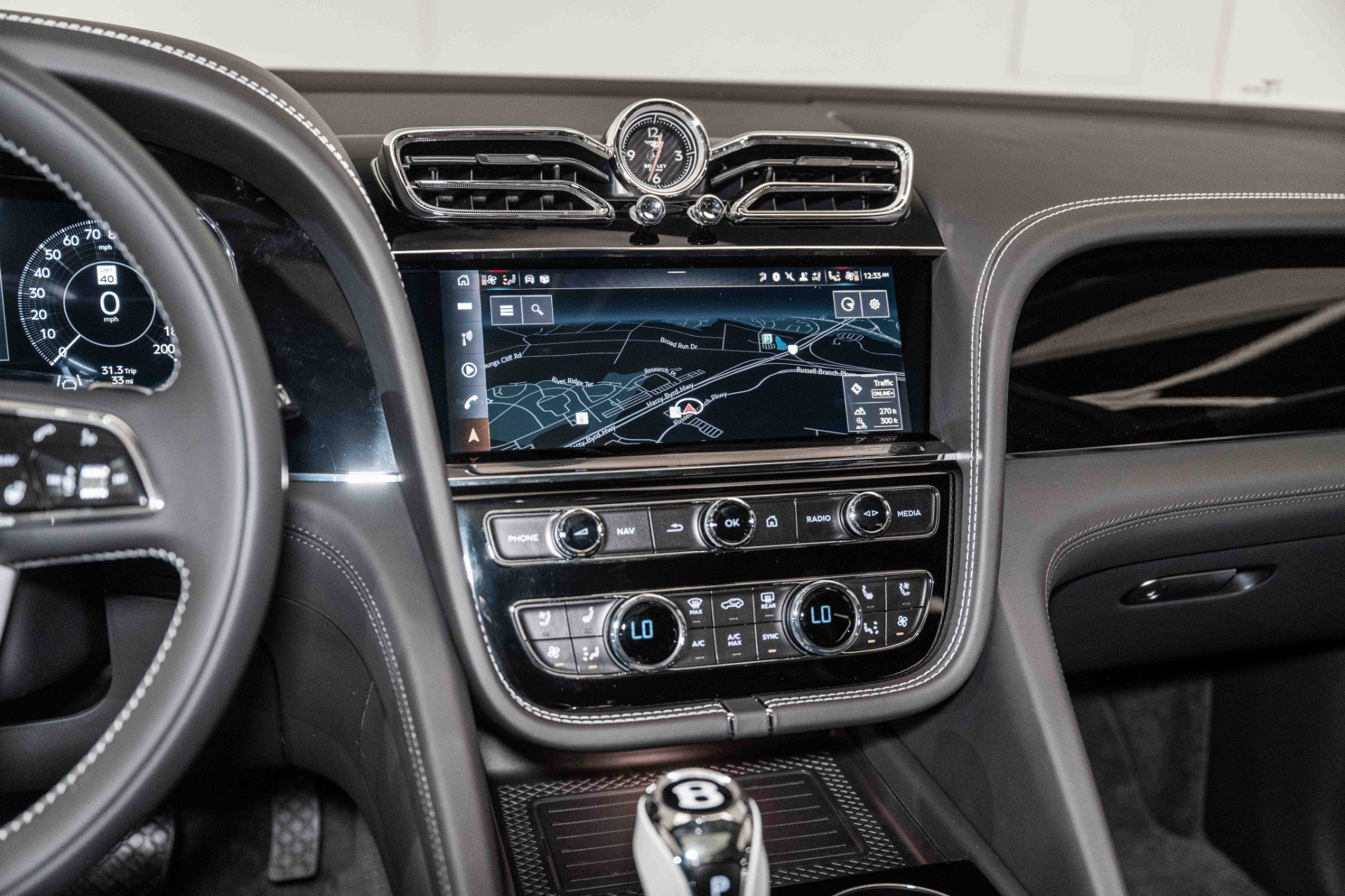 Certified 2024 Bentley Bentayga AWD/4WD image 28