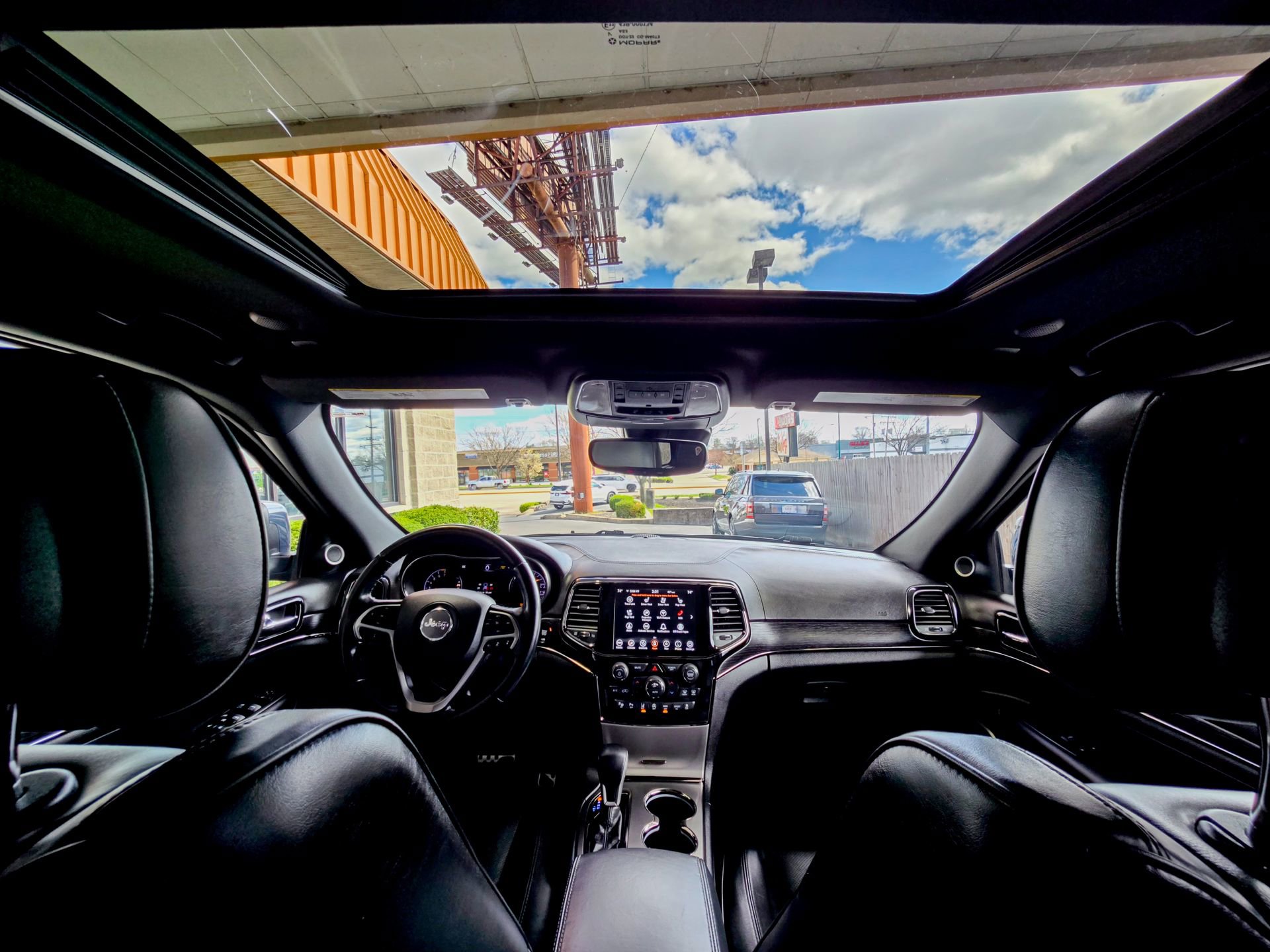 Used 2021 Jeep Grand Cherokee High Altitude image 2