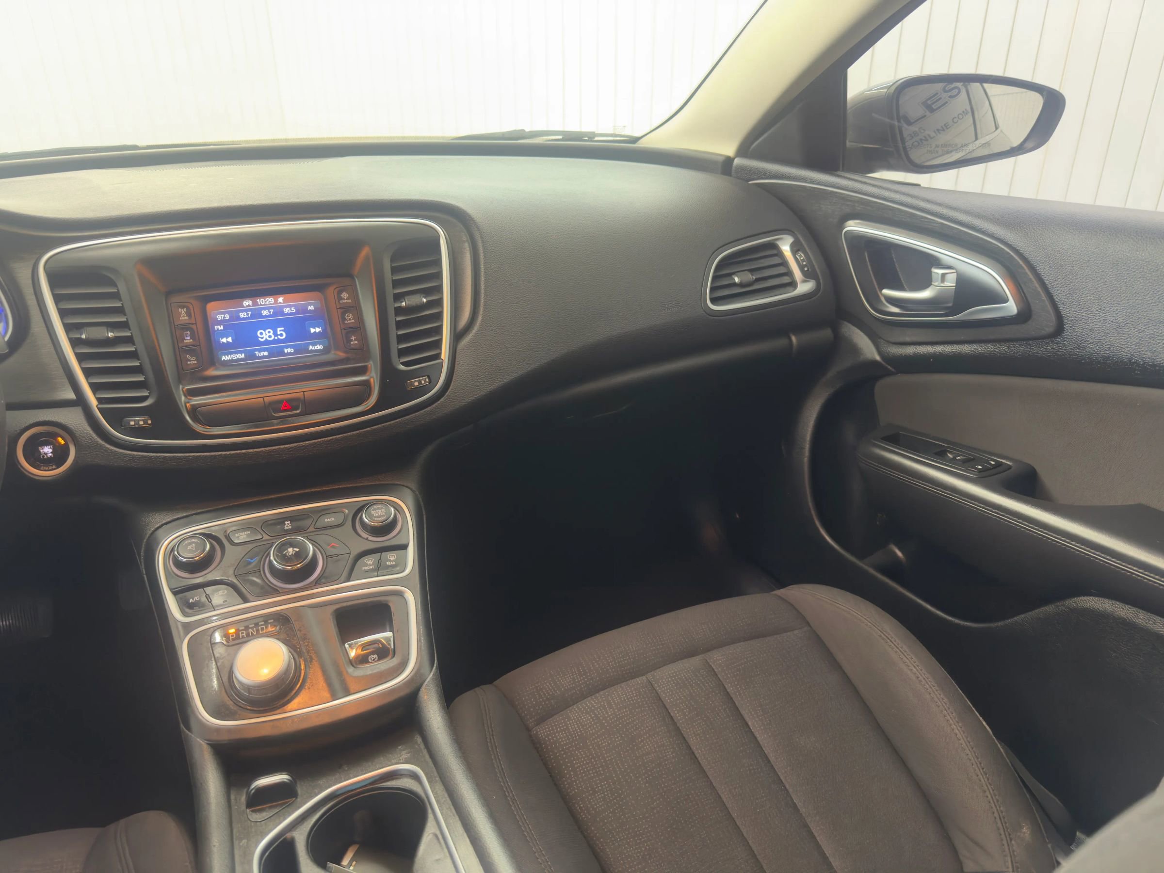 Used 2015 Chrysler 200 Limited w/ Convenience Group image 16