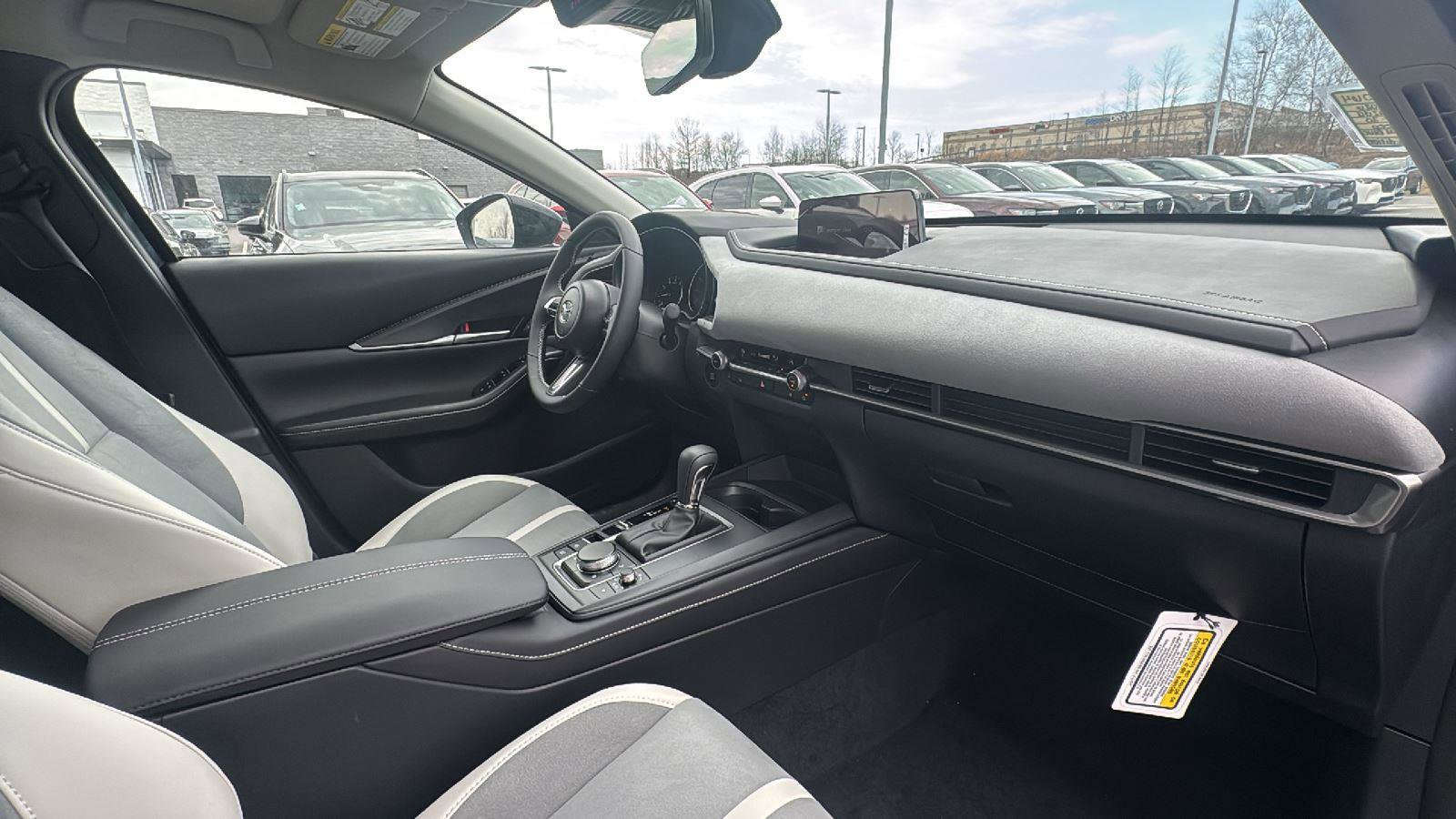 New 2026 MAZDA CX-30 Aire Edition AWD/4WD image 16