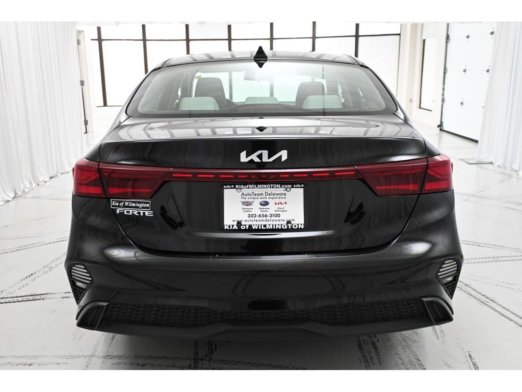 Used 2023 Kia Forte LXS FWD image 6