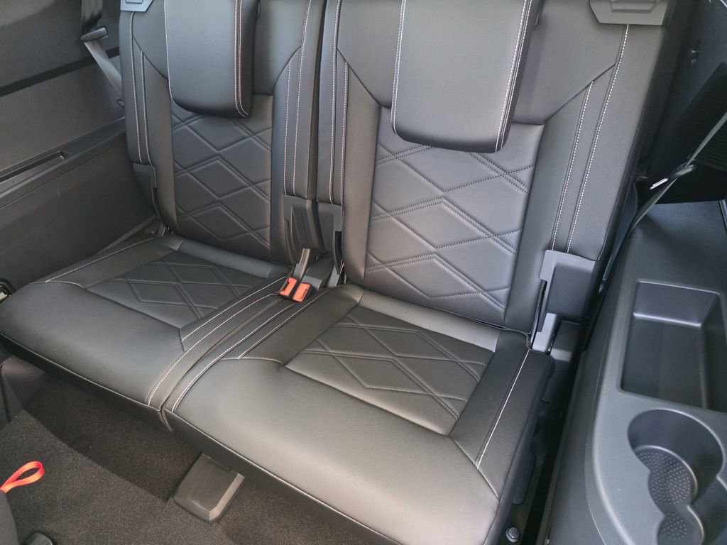 New 2026 Volkswagen Atlas SE FWD image 20
