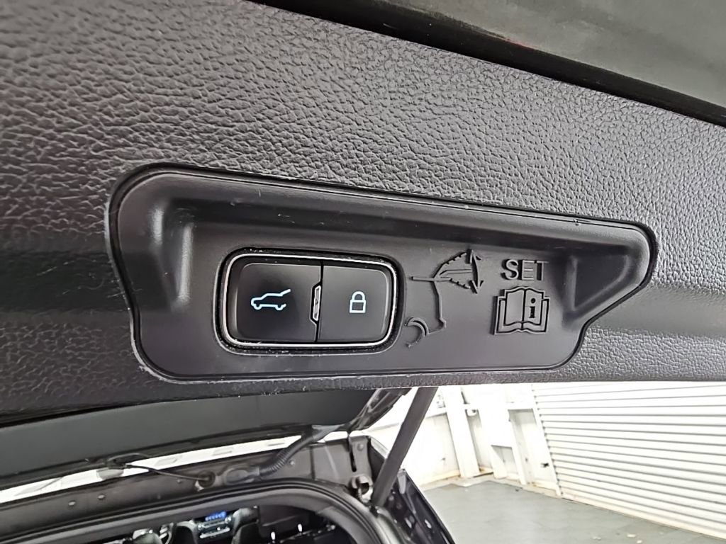 Used 2020 Ford Explorer ST w/ ST Street Pack image 37