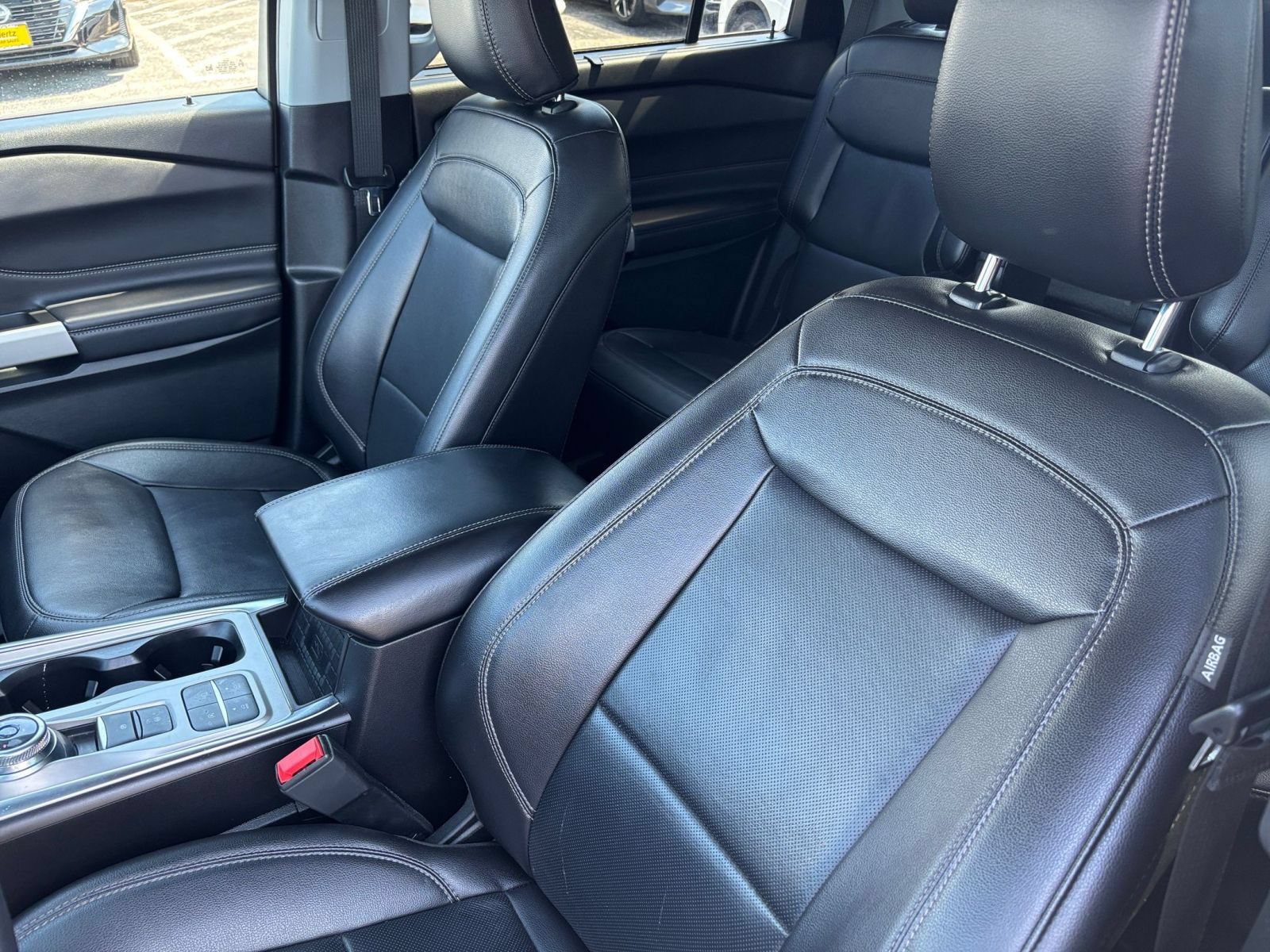 Used 2024 Ford Explorer Limited RWD image 35