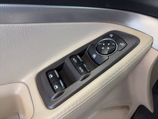 Used 2015 Ford Explorer XLT w/ Equipment Group 202B FWD image 14