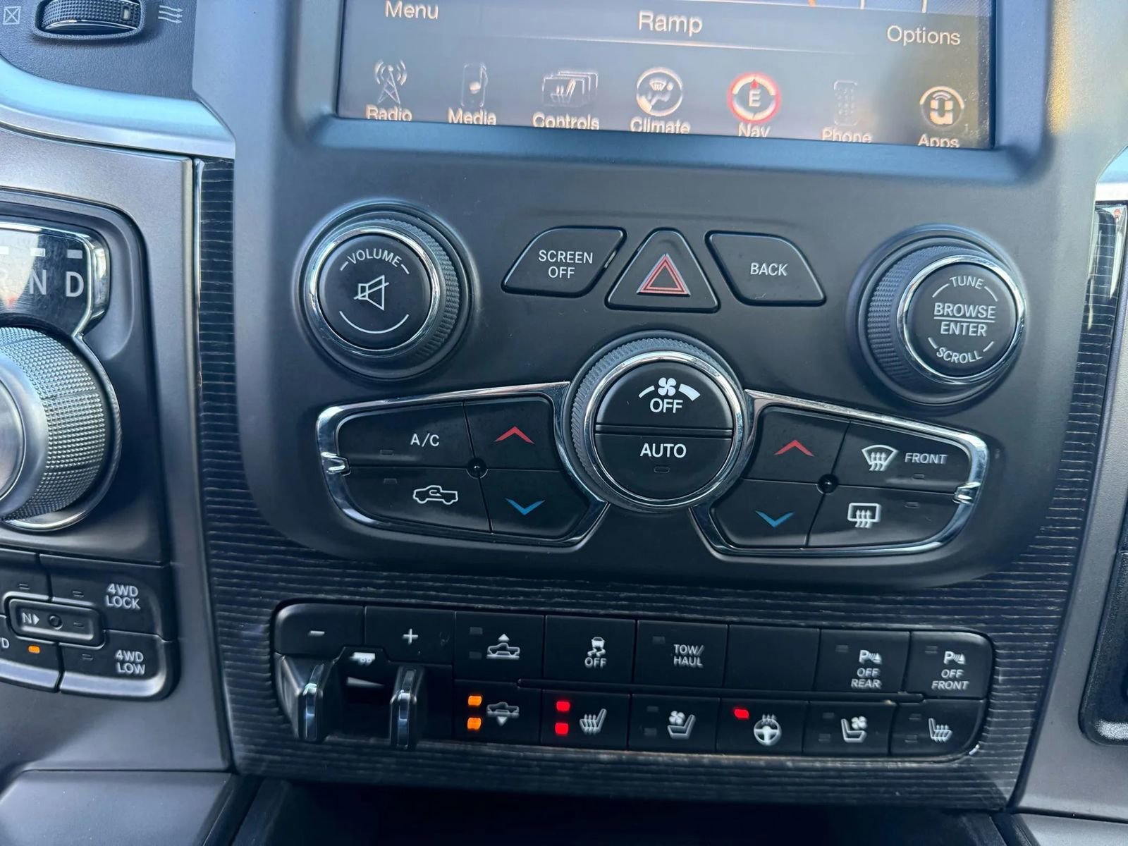 Used 2014 RAM 1500 Limited image 25