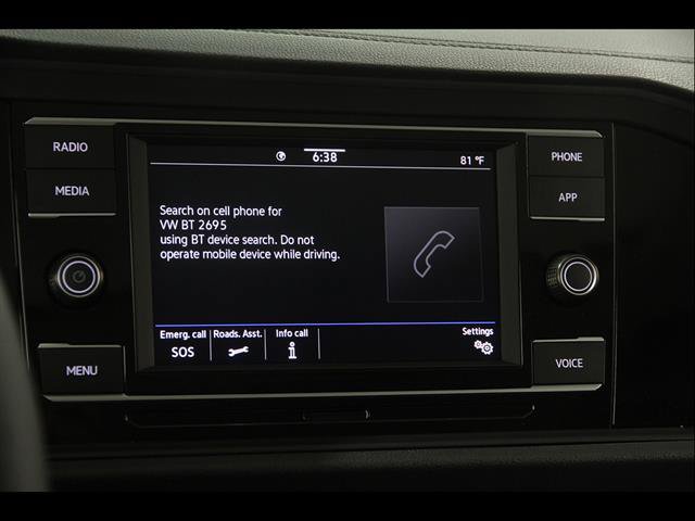 Certified 2024 Volkswagen Jetta SE w/ Panoramic Sunroof Package FWD image 11