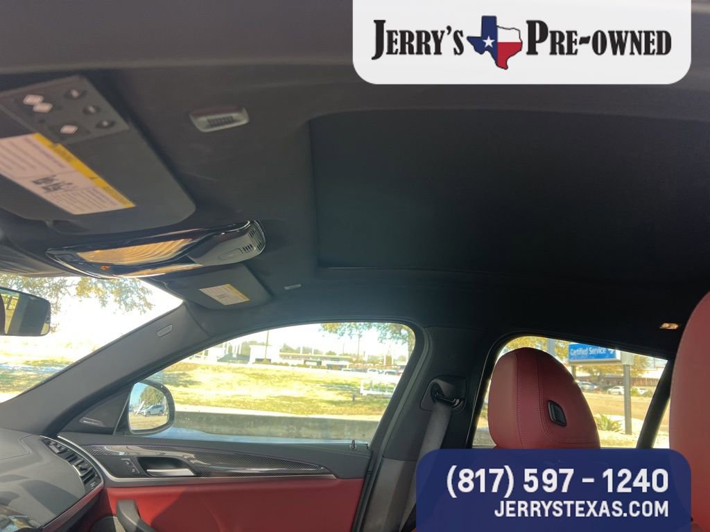 Used 2025 BMW X4 M40i w/ Premium Package image 9