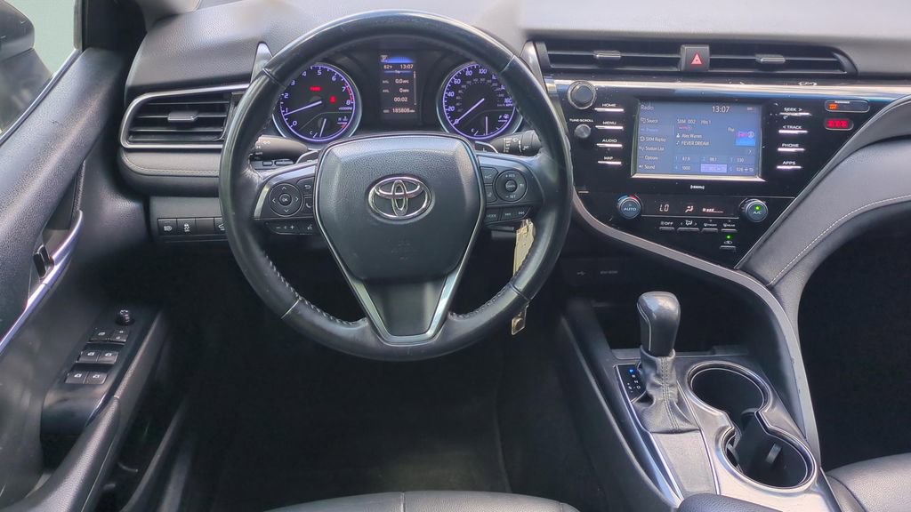 Used 2020 Toyota Camry SE image 14
