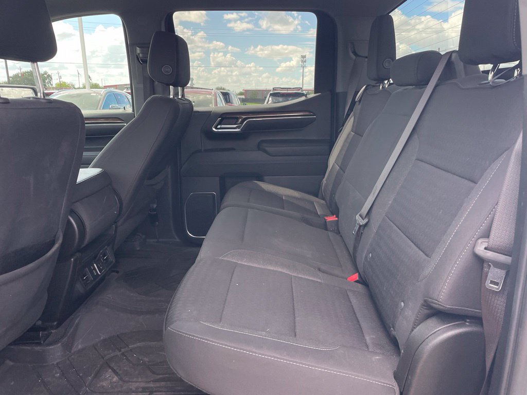 Used 2023 Chevrolet Silverado 1500 LT AWD/4WD image 16