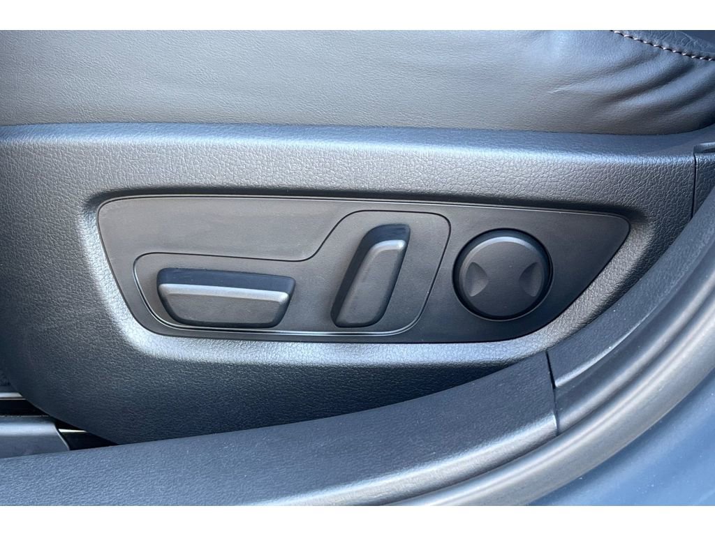 Used 2025 MAZDA CX-30 2.5 Turbo w/ Premium Package image 14