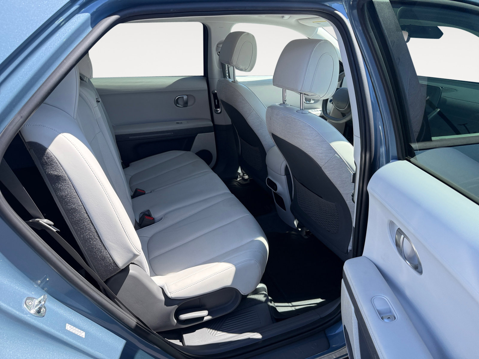 Certified 2022 Hyundai Ioniq 5 SEL w/ Cargo Package AWD/4WD image 18