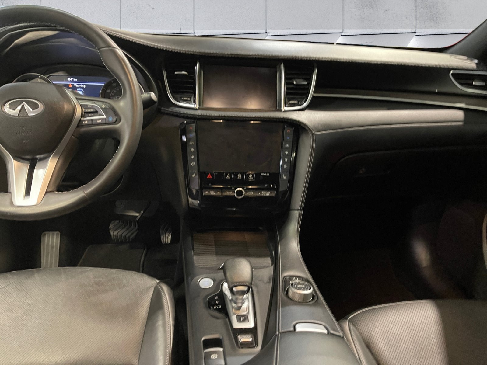 Used 2022 INFINITI QX50 Luxe w/ Appearance Package AWD/4WD image 11