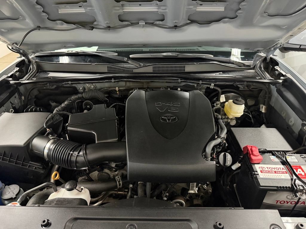 Used 2021 Toyota Tacoma TRD Sport AWD/4WD image 33