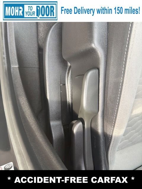 Used 2020 Chevrolet Equinox LS image 12