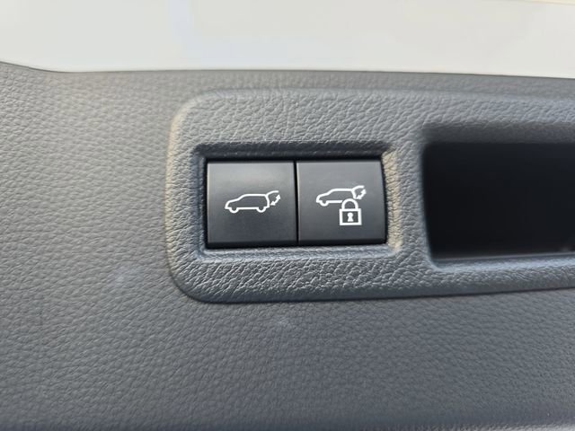 Used 2024 Toyota Venza Limited image 13
