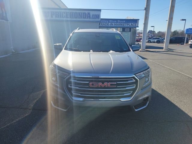 Used 2024 GMC Terrain SLT image 6
