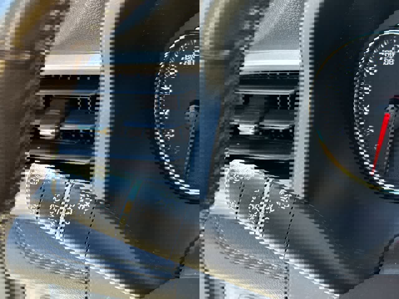 Used 2019 GMC Acadia Denali w/ Technology Package image 26