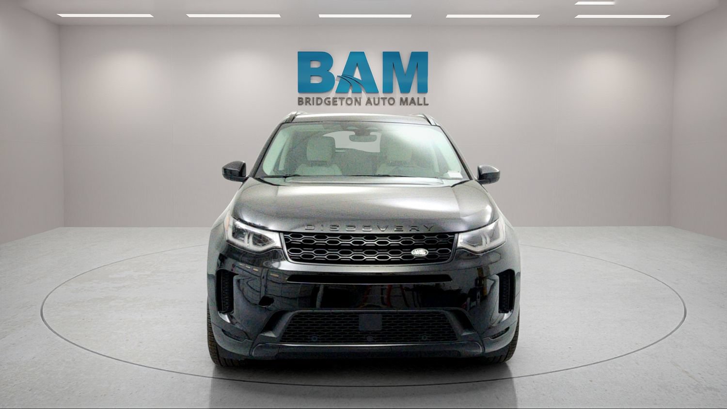 Used 2023 Land Rover Discovery Sport SE AWD/4WD image 2