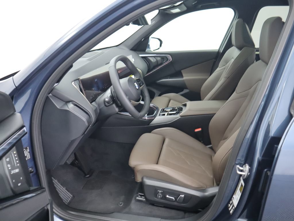 Certified 2025 BMW X3 xDrive30i w/ Convenience Package image 21