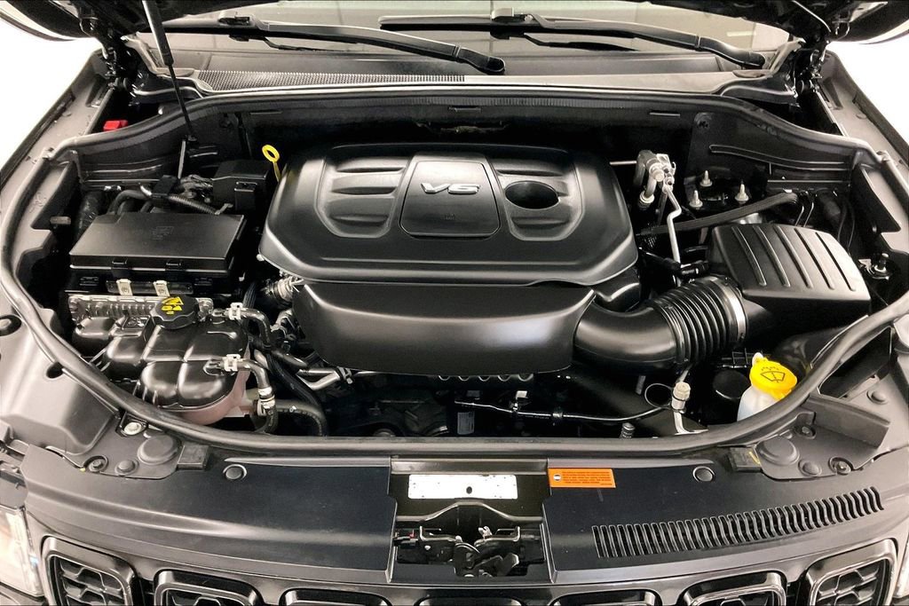 Used 2018 Jeep Grand Cherokee Laredo AWD/4WD image 25