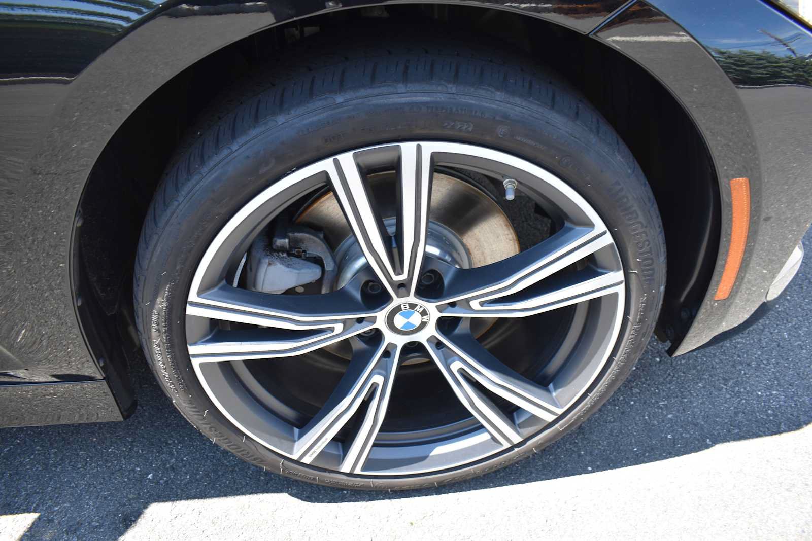 Used 2023 BMW 330i xDrive Sedan w/ Premium Package AWD/4WD image 12