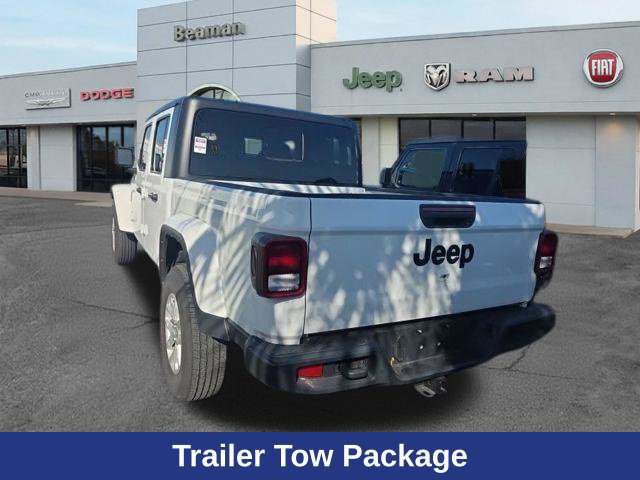 Used 2023 Jeep Gladiator Sport AWD/4WD image 3