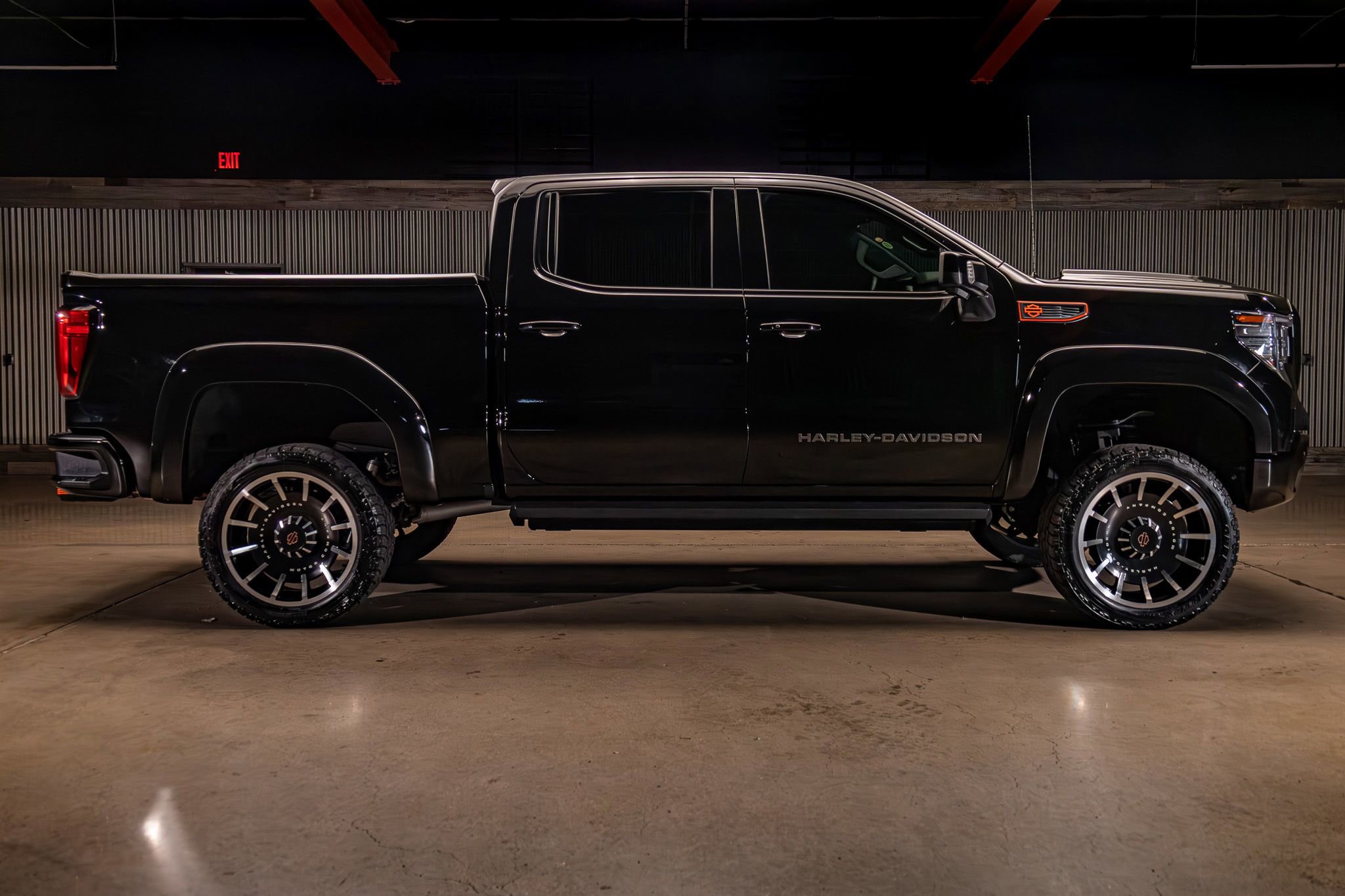 Used 2022 GMC Sierra 1500 AT4 w/ AT4 Premium Package AWD/4WD image 10