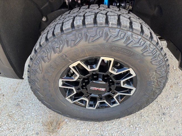 New 2026 GMC Sierra 2500 AT4X image 10