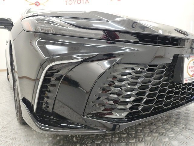 Used 2025 Toyota Camry XSE w/ Premium Package image 9