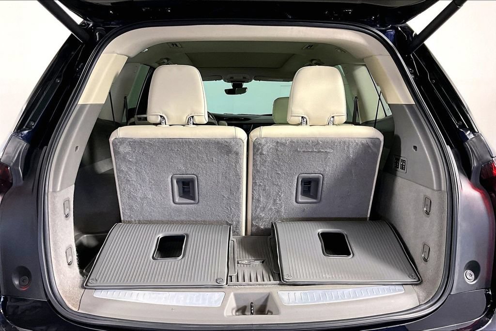 Certified 2021 Cadillac XT6 Premium Luxury FWD image 29