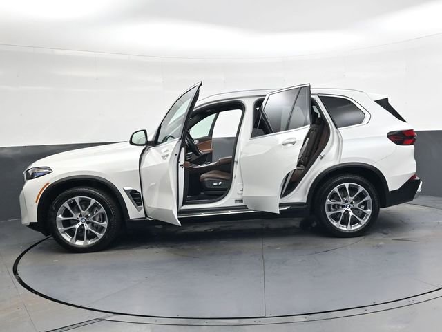 Used 2025 BMW X5 xDrive40i image 36