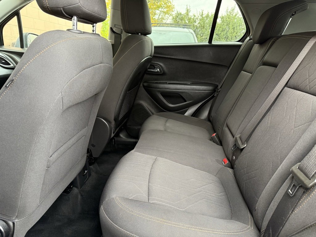 Used 2020 Chevrolet Trax LT image 14