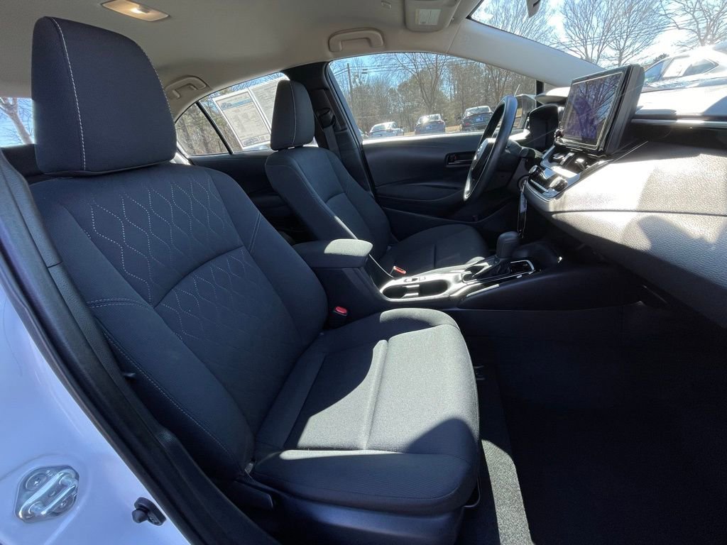 Used 2024 Toyota Corolla LE image 31
