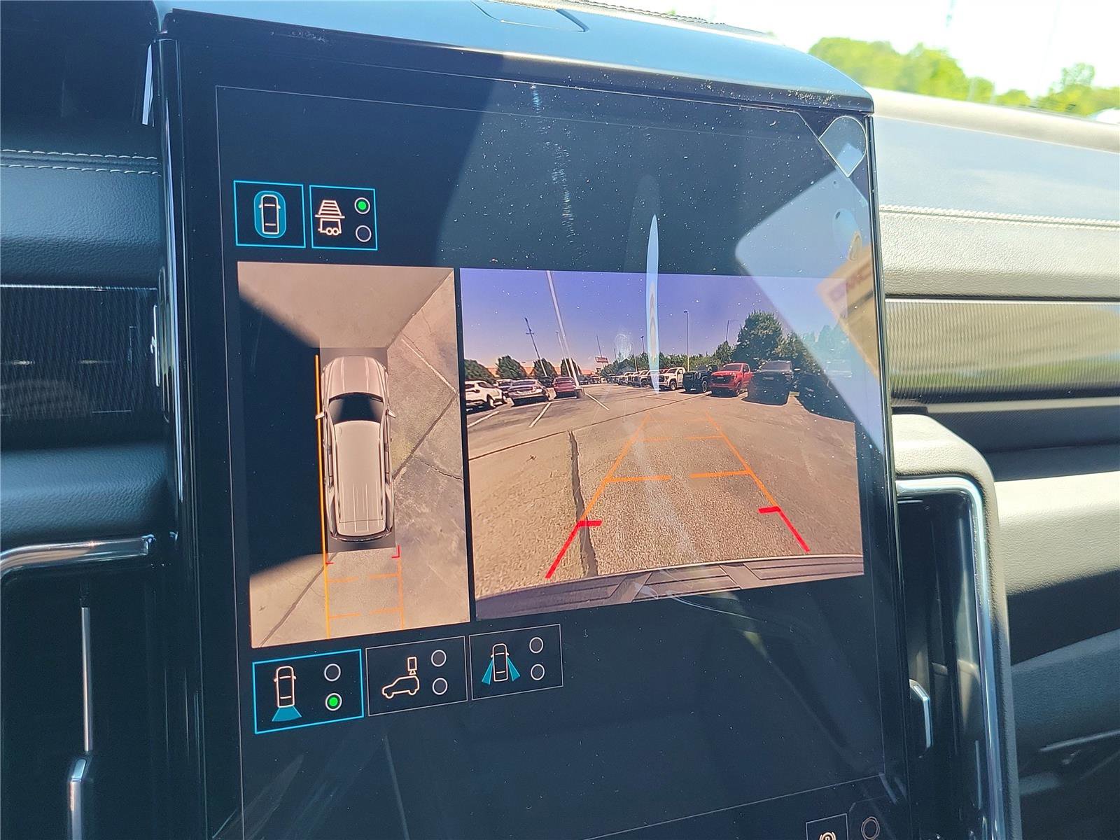 New 2026 GMC Yukon Elevation AWD/4WD image 30