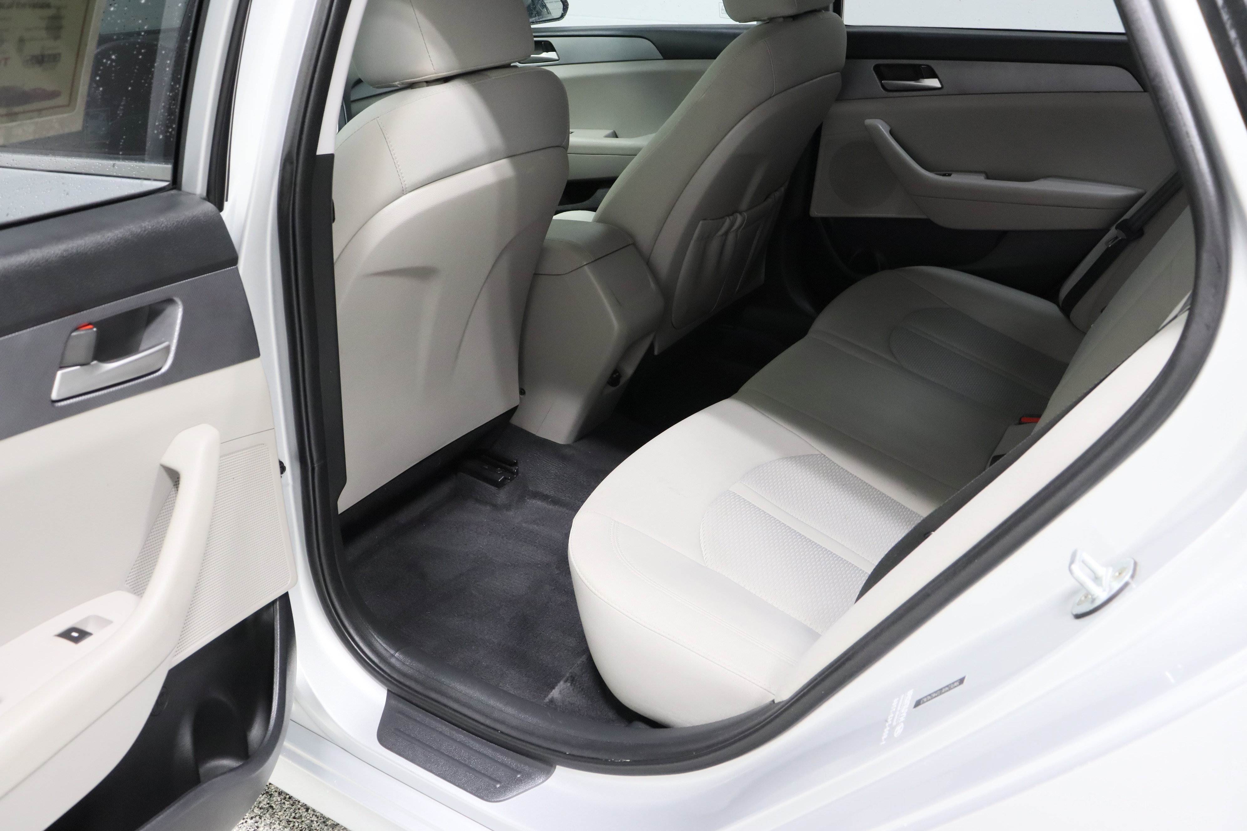 Used 2018 Hyundai Sonata SE image 25