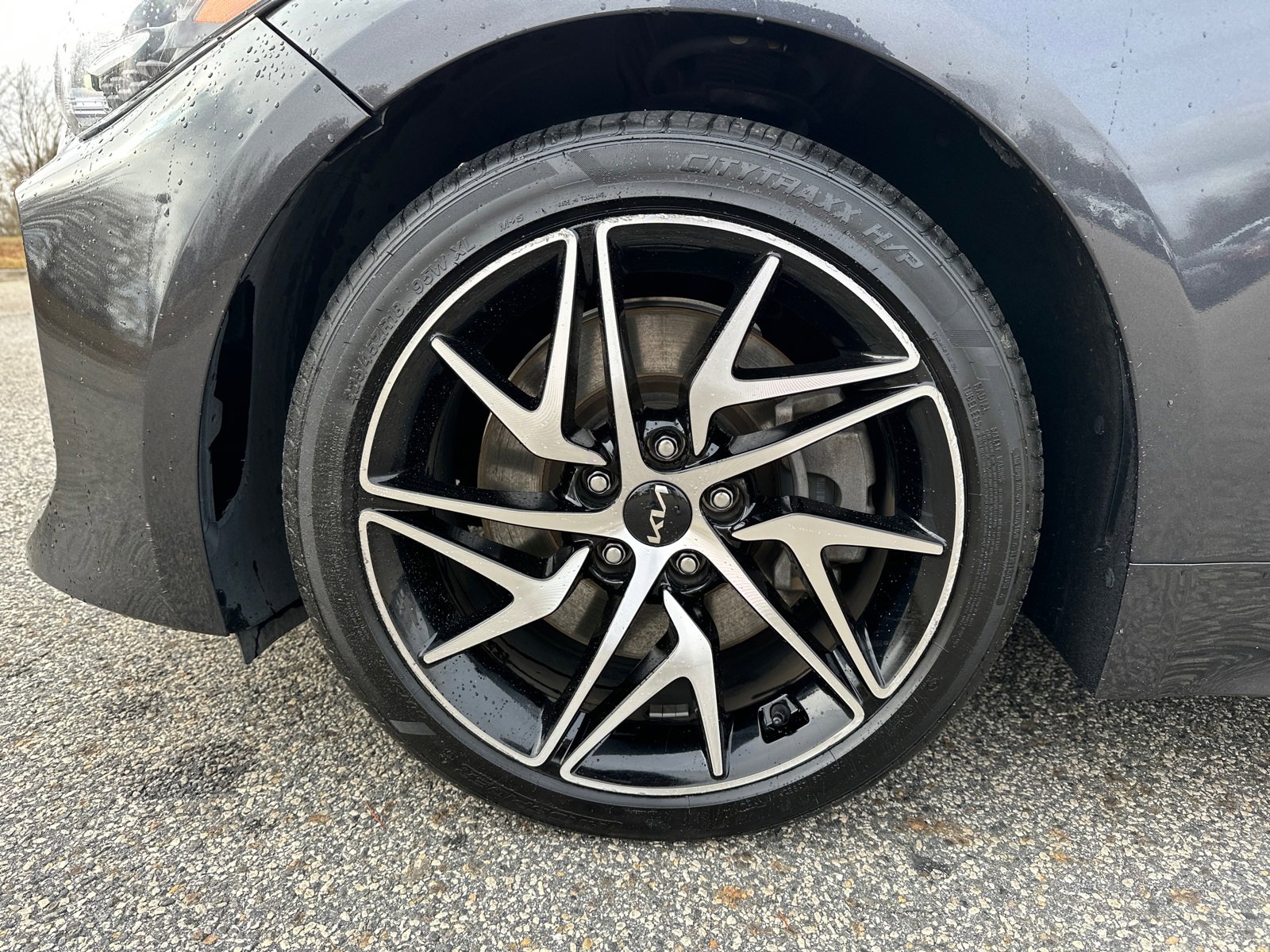 Used 2022 Kia Stinger GT-Line w/ Sun & Sound Package image 11