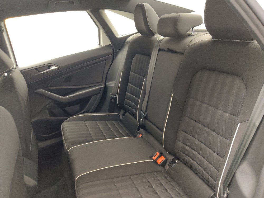 Used 2022 Volkswagen Jetta Sport image 18