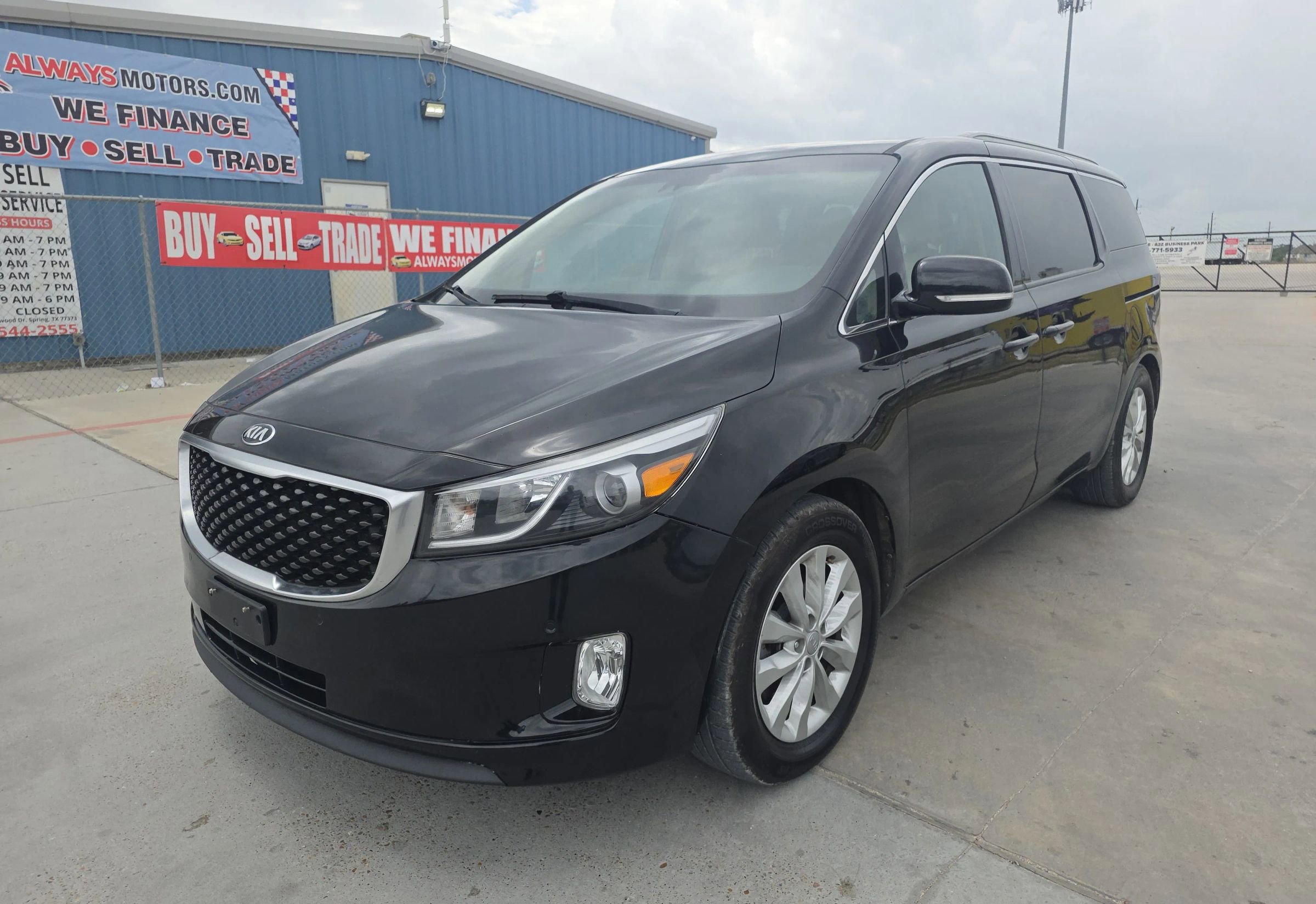 Used 2017 Kia Sedona EX image 3