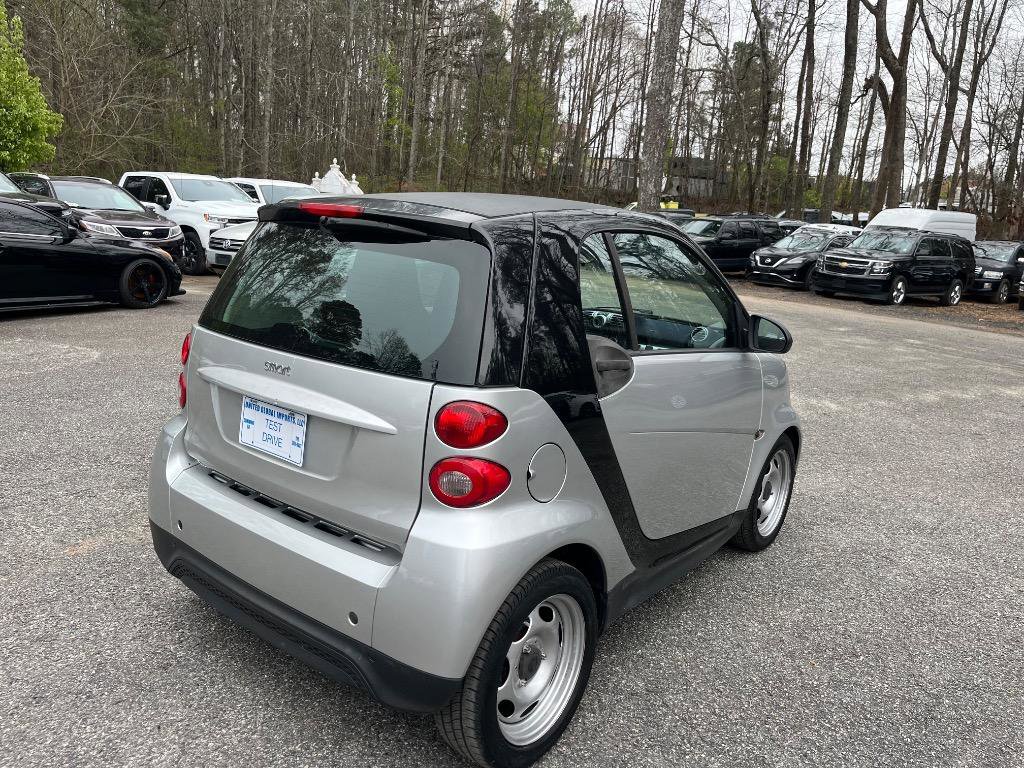 Used 2013 smart fortwo passion image 8