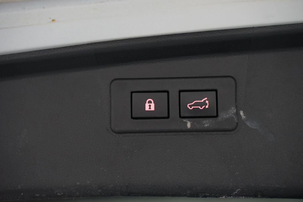 Used 2021 Subaru Outback Premium image 31